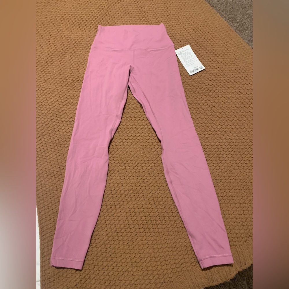 Lululemon high rise 28” leggings